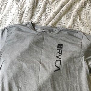 RVCA Men’s gray tee shirt. Size XLarge.